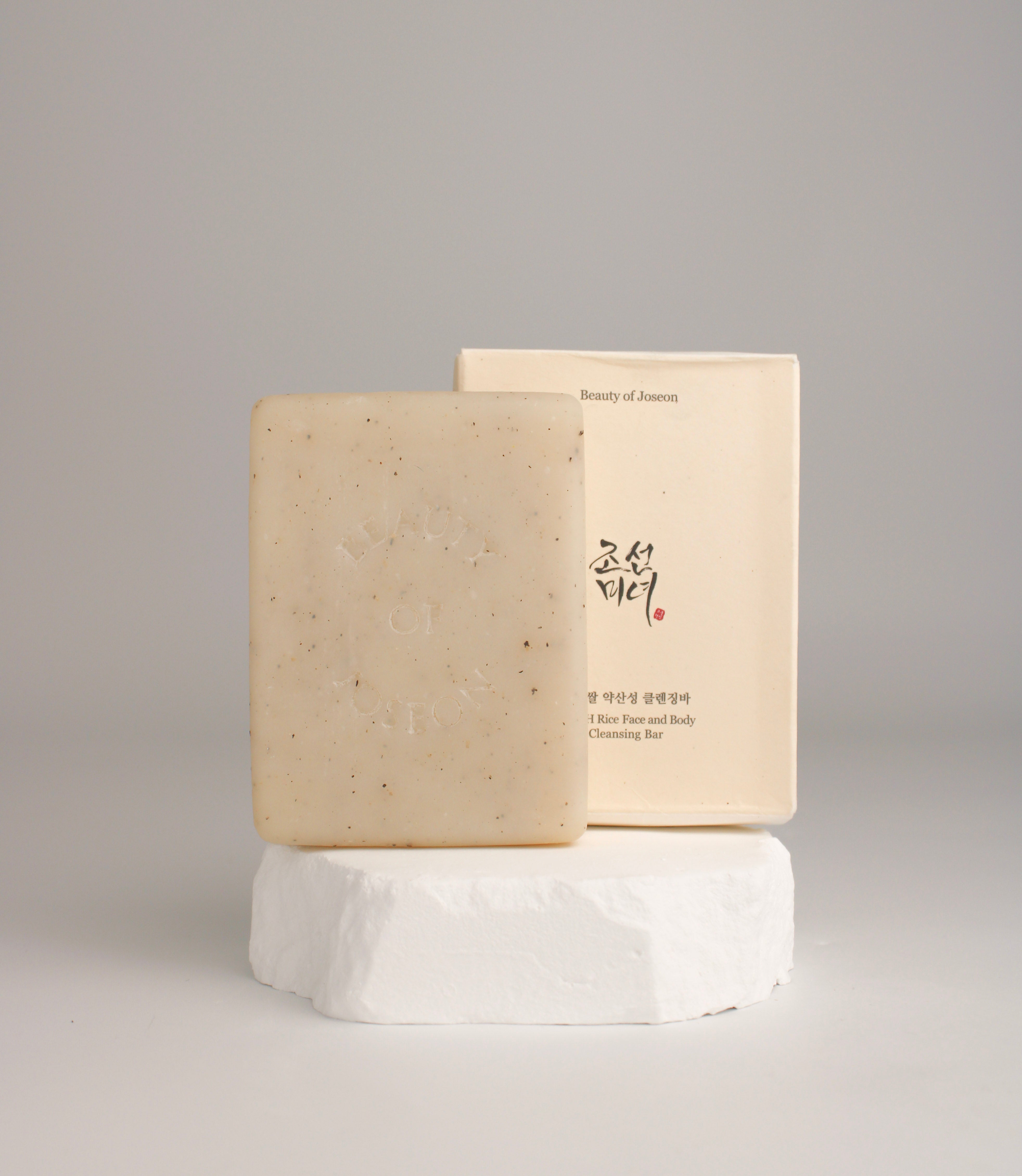 Barre nettoyante au riz à faible pH Beauty of Joseon avec emballage