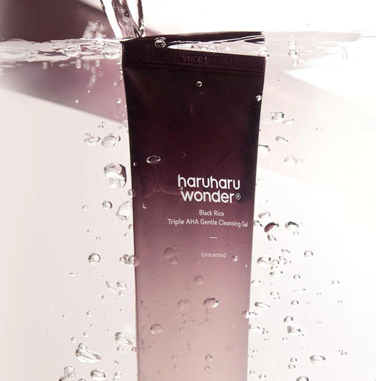 Haruharu Wonder Black Rice Triple AHA Gentle Cleansing Gel – Gel nettoyant exfoliant coréen au riz noir