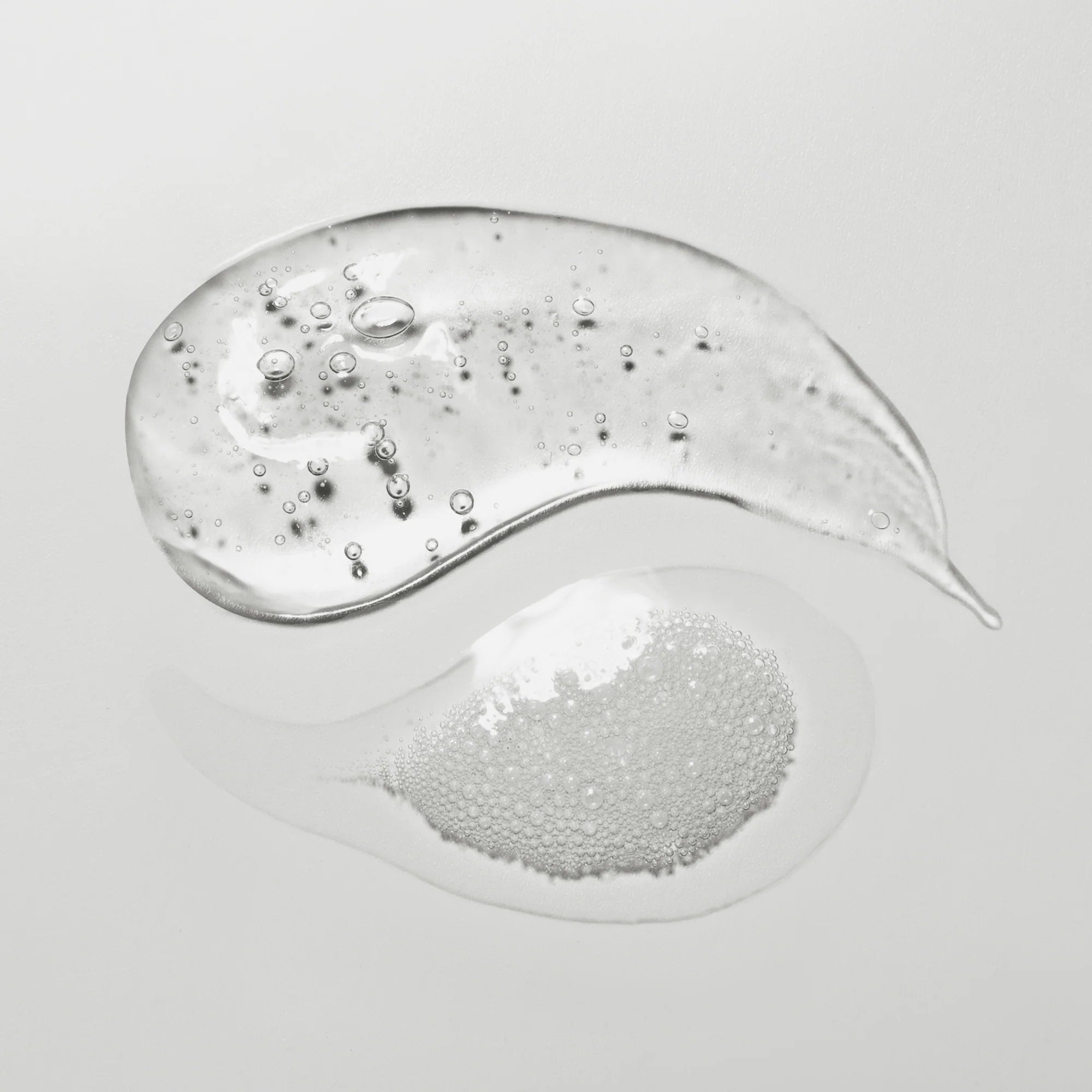 Gel Nettoyant Doux Triple AHA Riz Noir